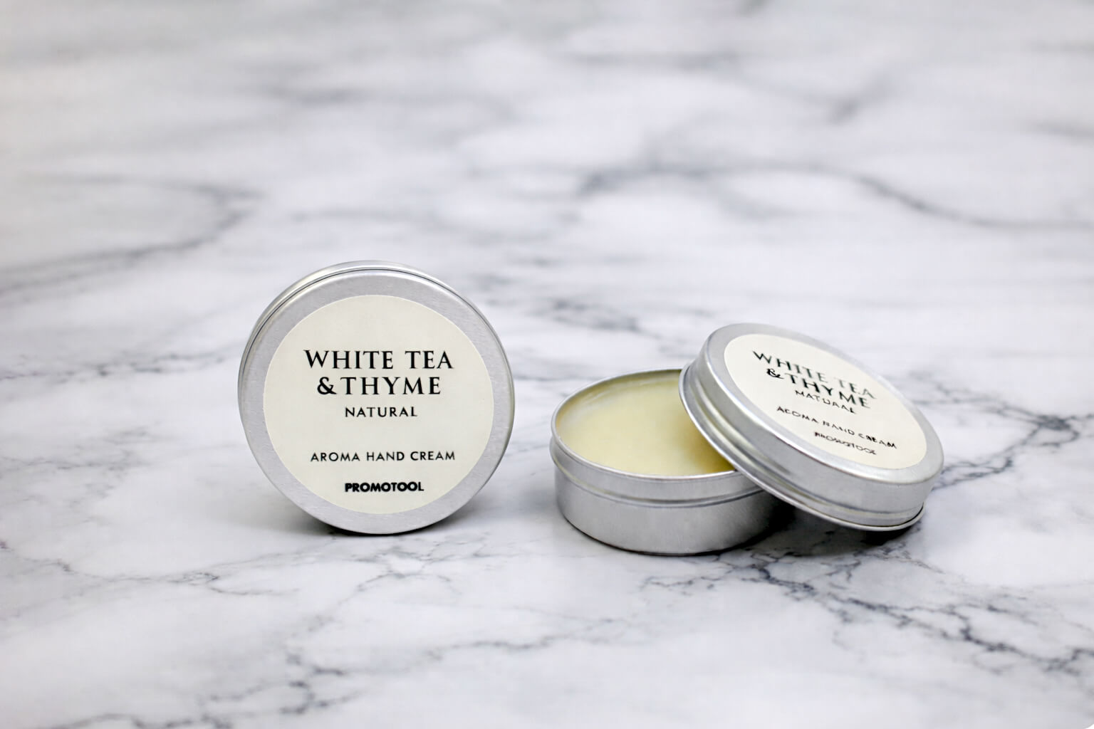 ホテルの香りを設計するプロモツールのオリジナルアロマ商品